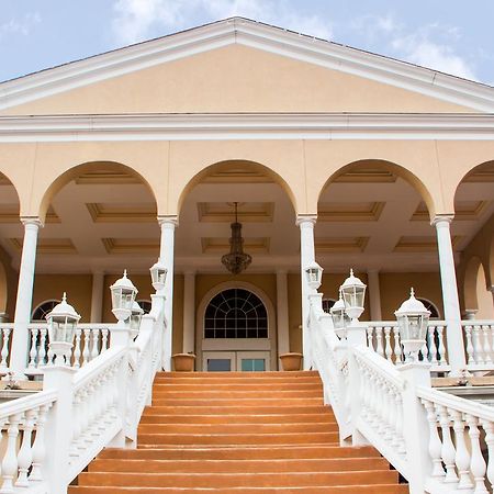 Chateau Suites ノリスタウン エクステリア 写真
